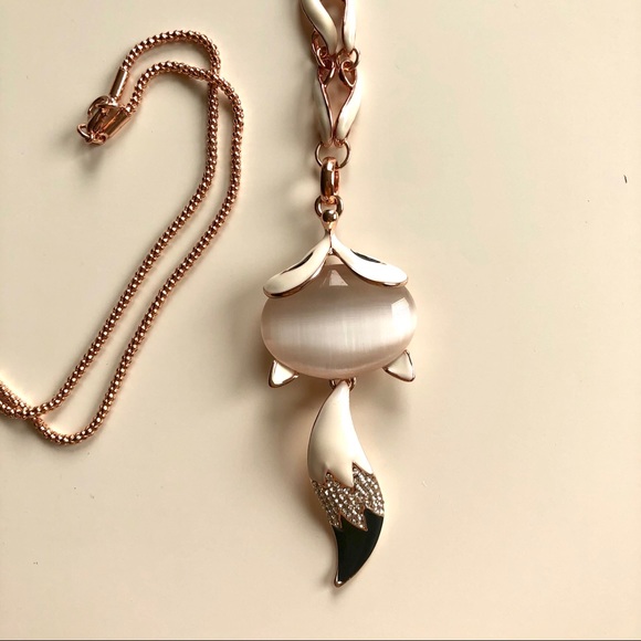 Fox pendant necklace - Picture 2 of 3